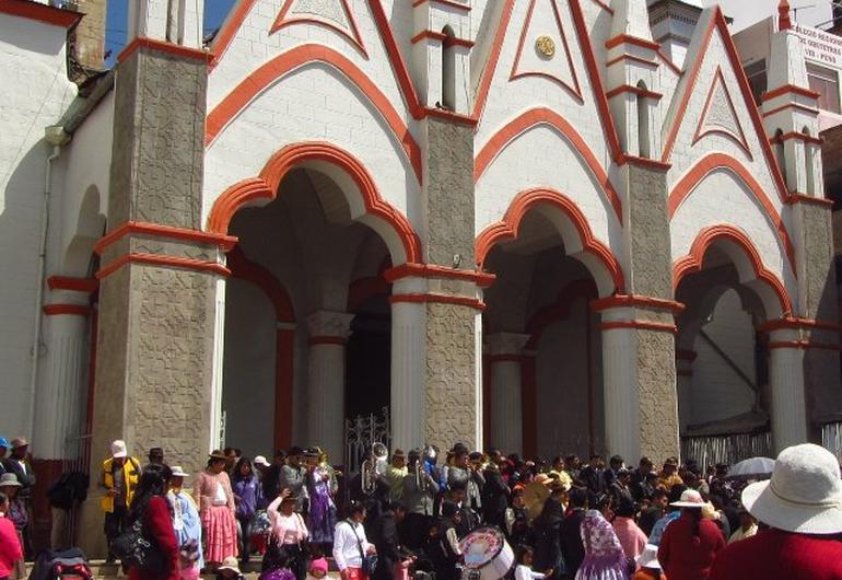 Église san juan bautista GHL Hotel Lago Titicaca Puno