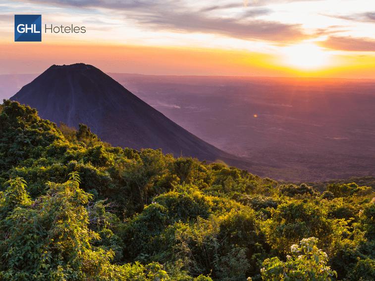 Vive el turismo de volcanes en Centroamérica GHL Hôtels